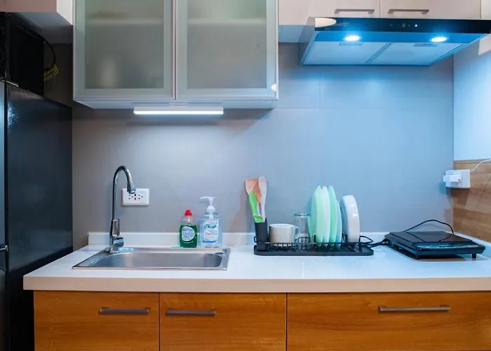 Spacious 1-br Near Bgc W Pool And Gym Aparthotel Manila