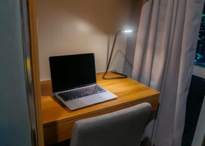 Spacious 1-br Near Bgc W Pool And Gym Aparthotel