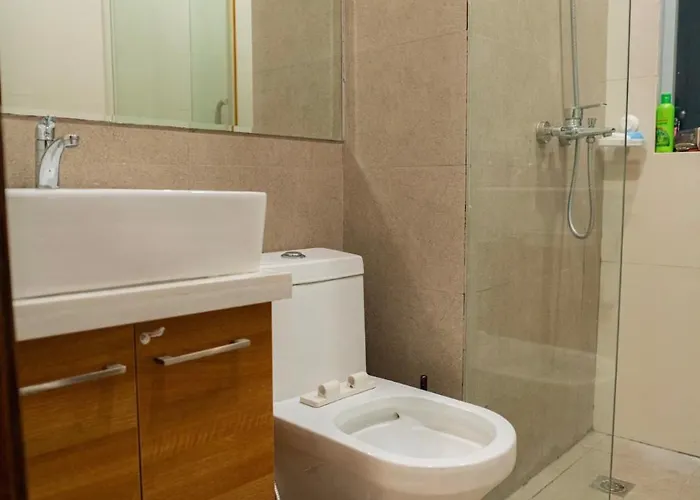 Aparthotel Spacious 1-br Near Bgc W Pool And Gym Manila