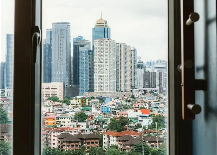 Spacious 1-br Near Bgc W Pool And Gym Aparthotel Manila