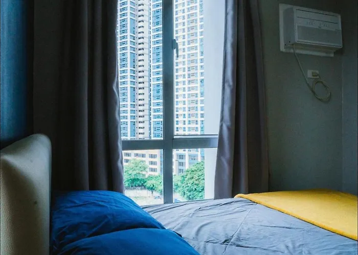 Spacious 1-br Near Bgc W Pool And Gym Aparthotel