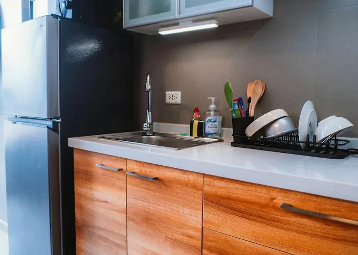 Spacious 1-br Near Bgc W Pool And Gym * Manila