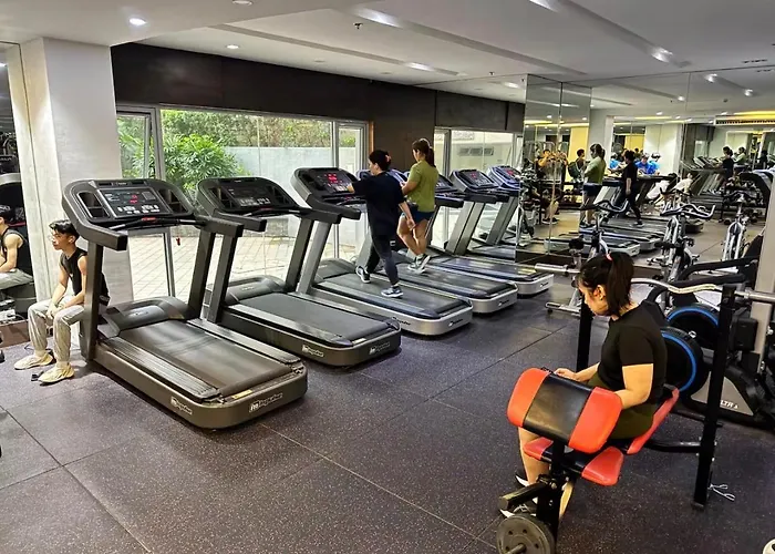 Spacious 1-br Near Bgc W Pool And Gym Aparthotel Manila